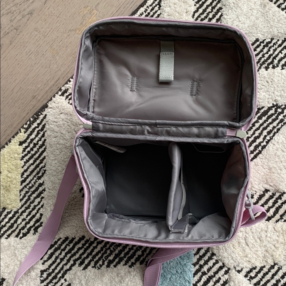 Tonies Disney Frozen Listen & Go Bag - Picture 3 of 3